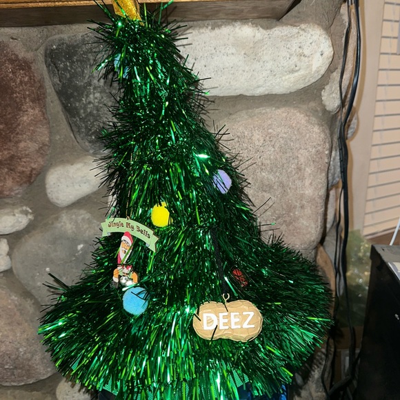 Christmas Tree hat ( or desktop tree) - Picture 6 of 8